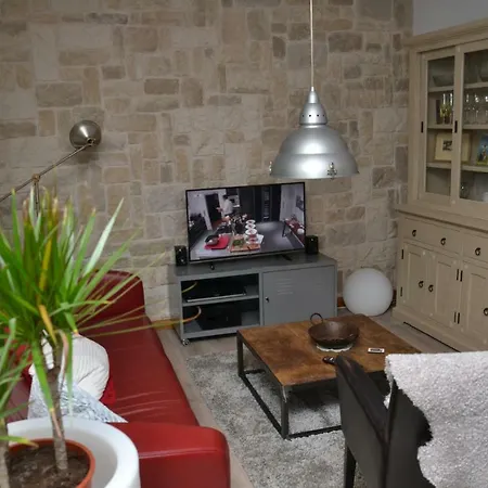 Apartment Bisping33 *
